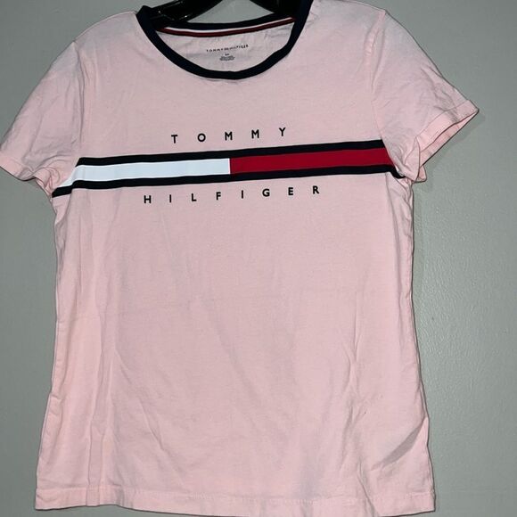 TOMMY HILFIGER
Women's Flag Logo T-Shirt - Picture 4 of 6
